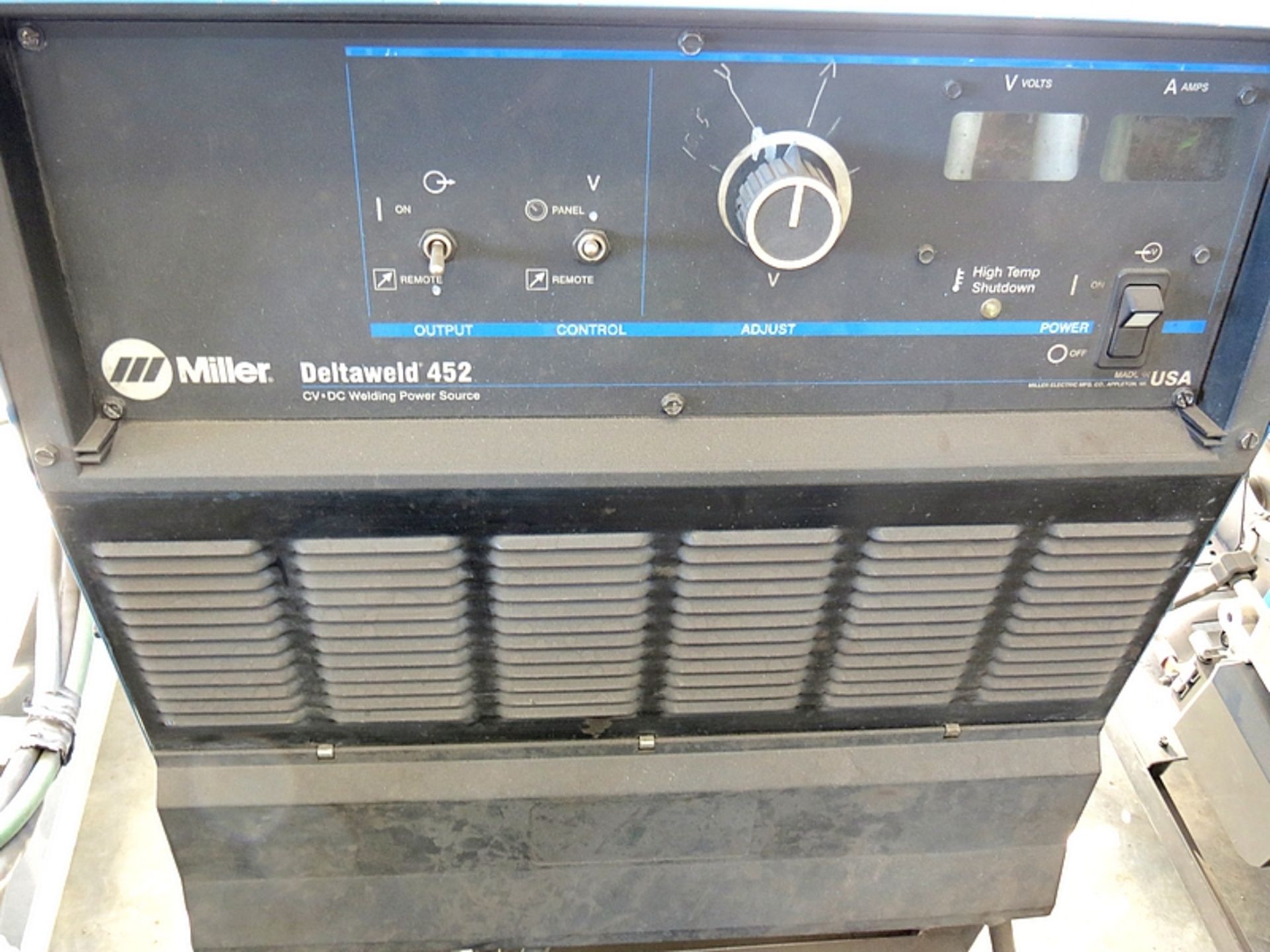 MILLER DELTA WELD 452 CV-DC WELDER WITH 60 SERIES WIRE FEED - Image 2 of 4