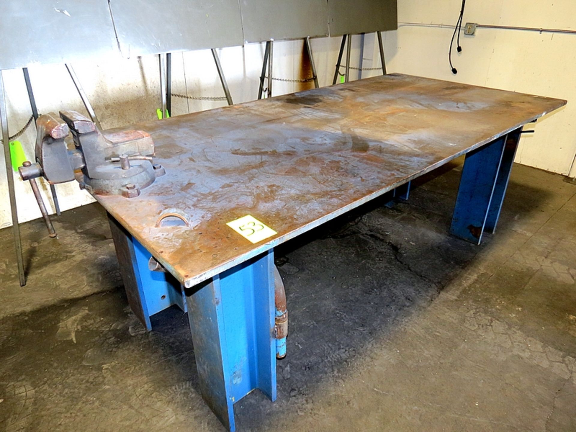 8X4X3 STEEL WELDING TABLE WITH VISE
