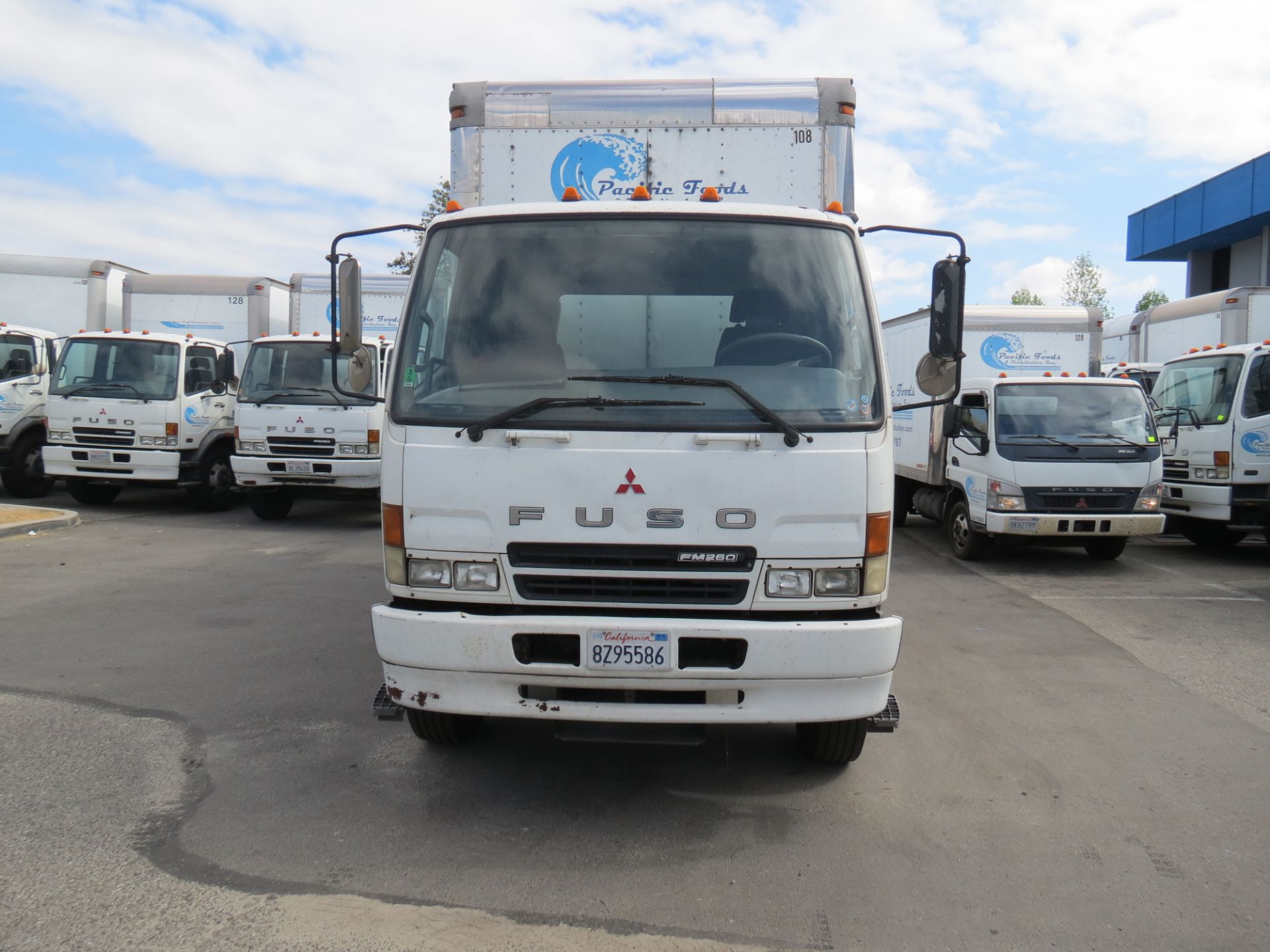 2007 Mitsubishi Fuso 28' FM-260 Box Truck W/Lift Gate, Manual Transmission, #108, VIN: