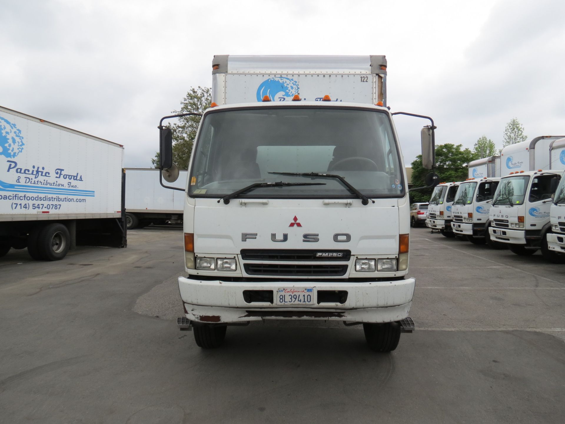 2007 Mitsubishi Fuso 28' FM-260 Box Truck W/Lift Gate, Manual Transmission, #122, VIN: