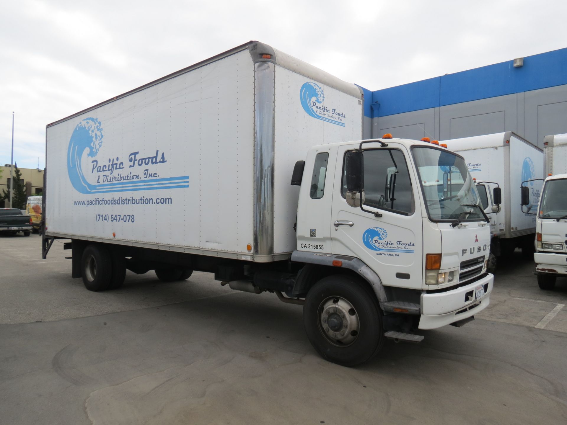 2007 Mitsubishi Fuso 24' FM-260 Box Truck W/Lift Gate, Automatic Transmission, #112, VIN: - Image 2 of 10