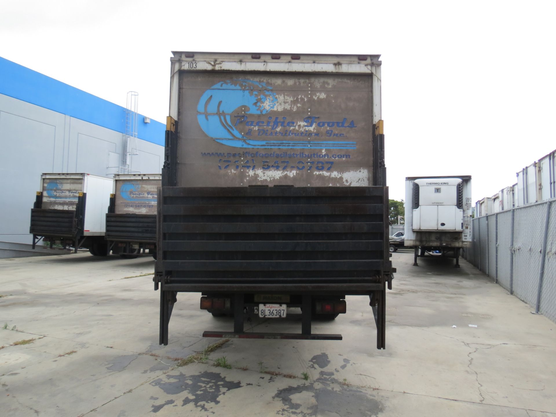 2007 Mitsubishi Fuso 28' FM-260 Box Truck W/Lift Gate, Manual Transmission, #103, VIN: - Image 6 of 10