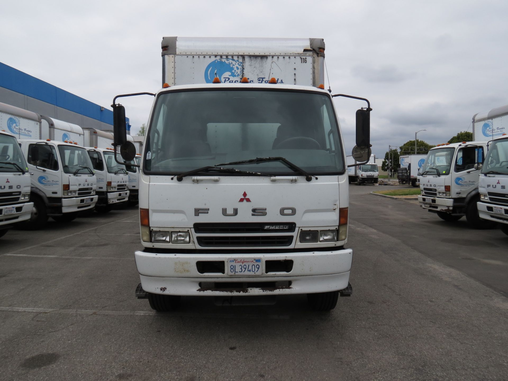 2007 Mitsubishi Fuso 28' FM-260 Box Truck W/Lift Gate, Manual Transmission, #116, VIN: