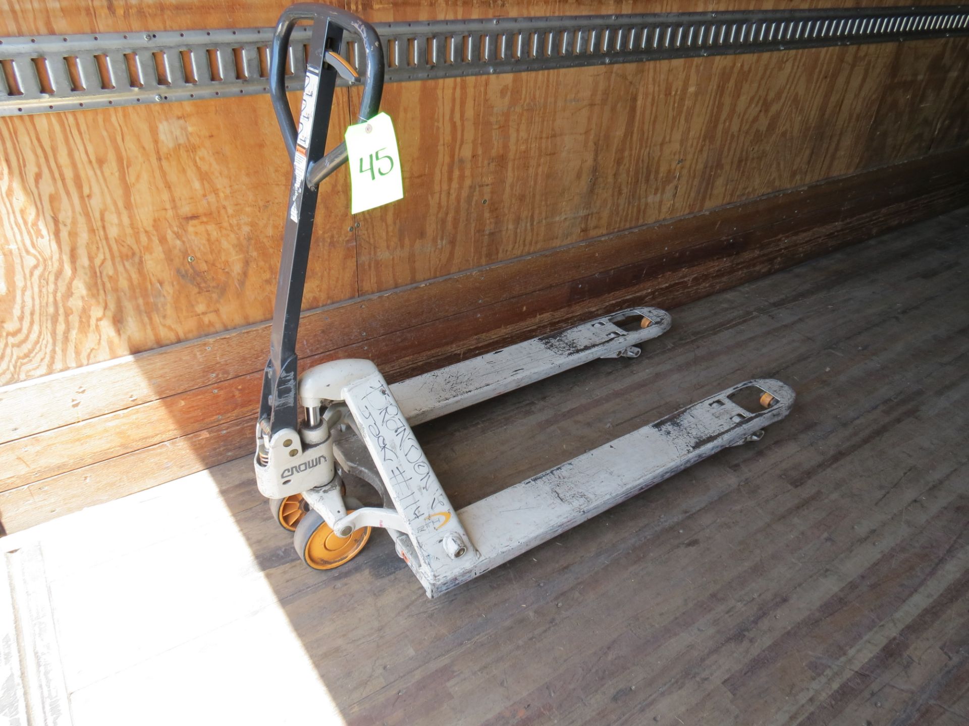 Crown Pallet Jack 5500 lbs Capacity Gray