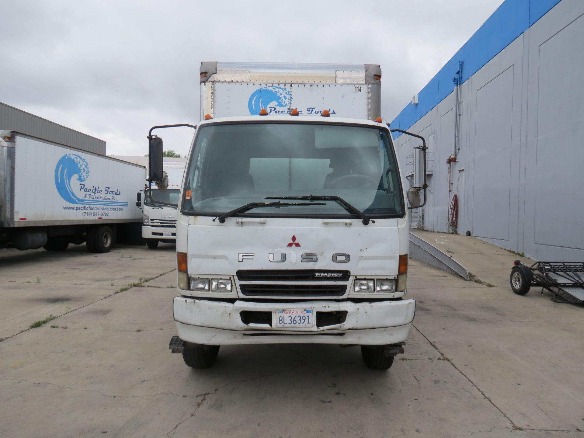 2007 Mitsubishi Fuso 28' FM-260 Box Truck W/Lift Gate, Manual Transmission, #114, VIN: