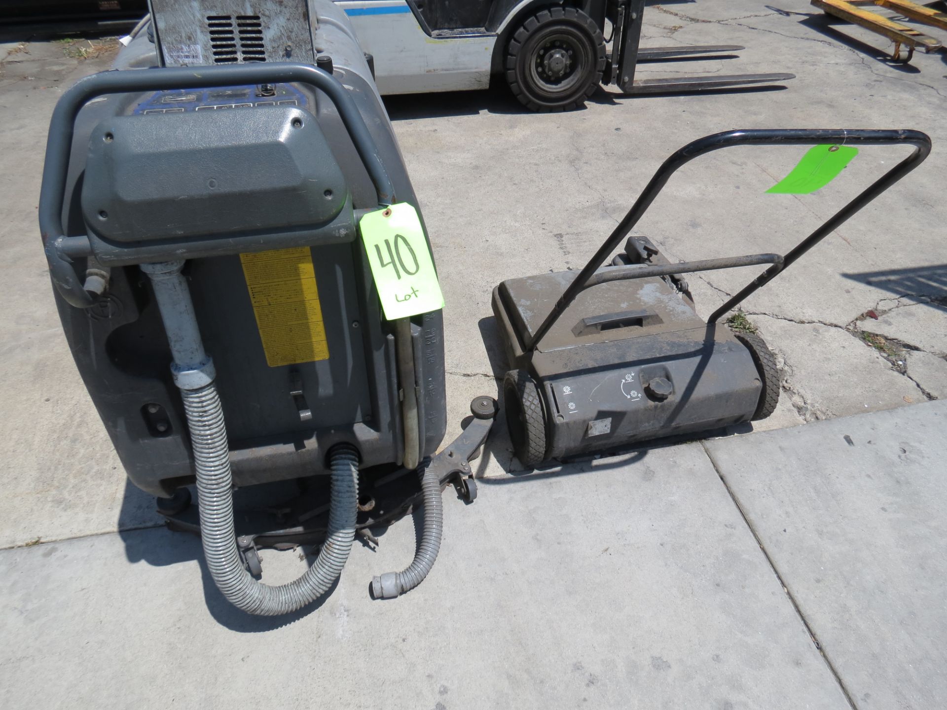 Lot Nilfisk Advance I-Max 28 HD Walk Behind Floor Scrubber & Select Sweeper - Image 2 of 7