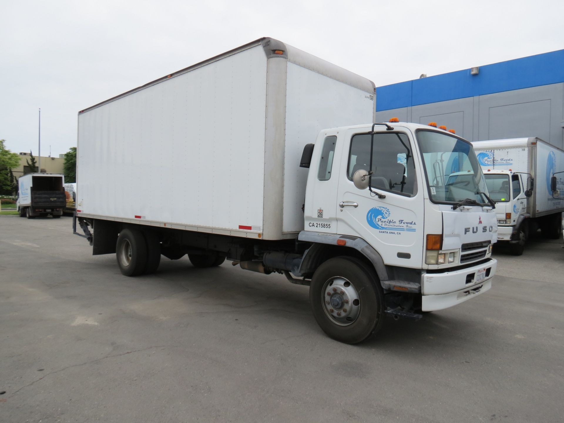 2007 Mitsubishi Fuso 24' FM-260 Box Truck W/Lift Gate, Automatic Transmission, #138, VIN: - Image 2 of 11