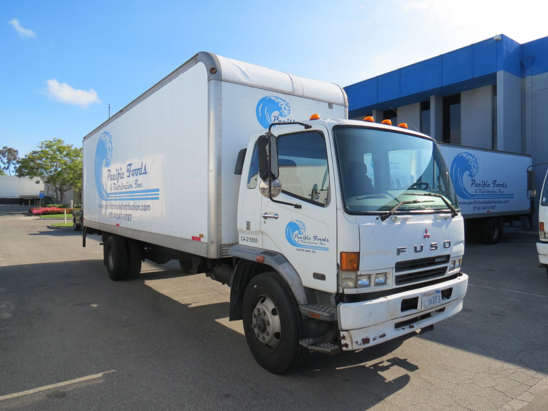 2007 Mitsubishi Fuso 28' FM-260 Box Truck W/Lift Gate, Manual Transmission, #119, VIN: - Image 3 of 12