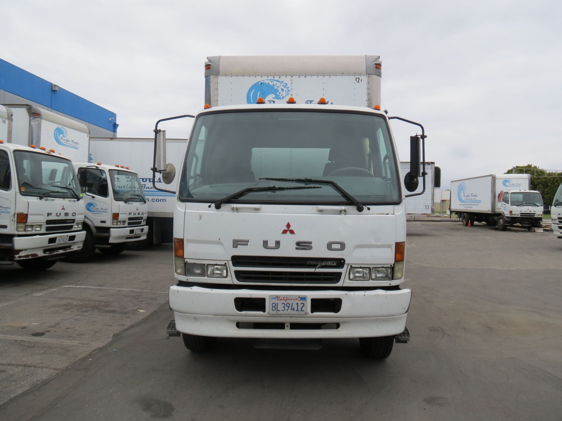 2007 Mitsubishi Fuso 28' FM-260 Box Truck W/Lift Gate, Manual Transmission, #121, VIN: