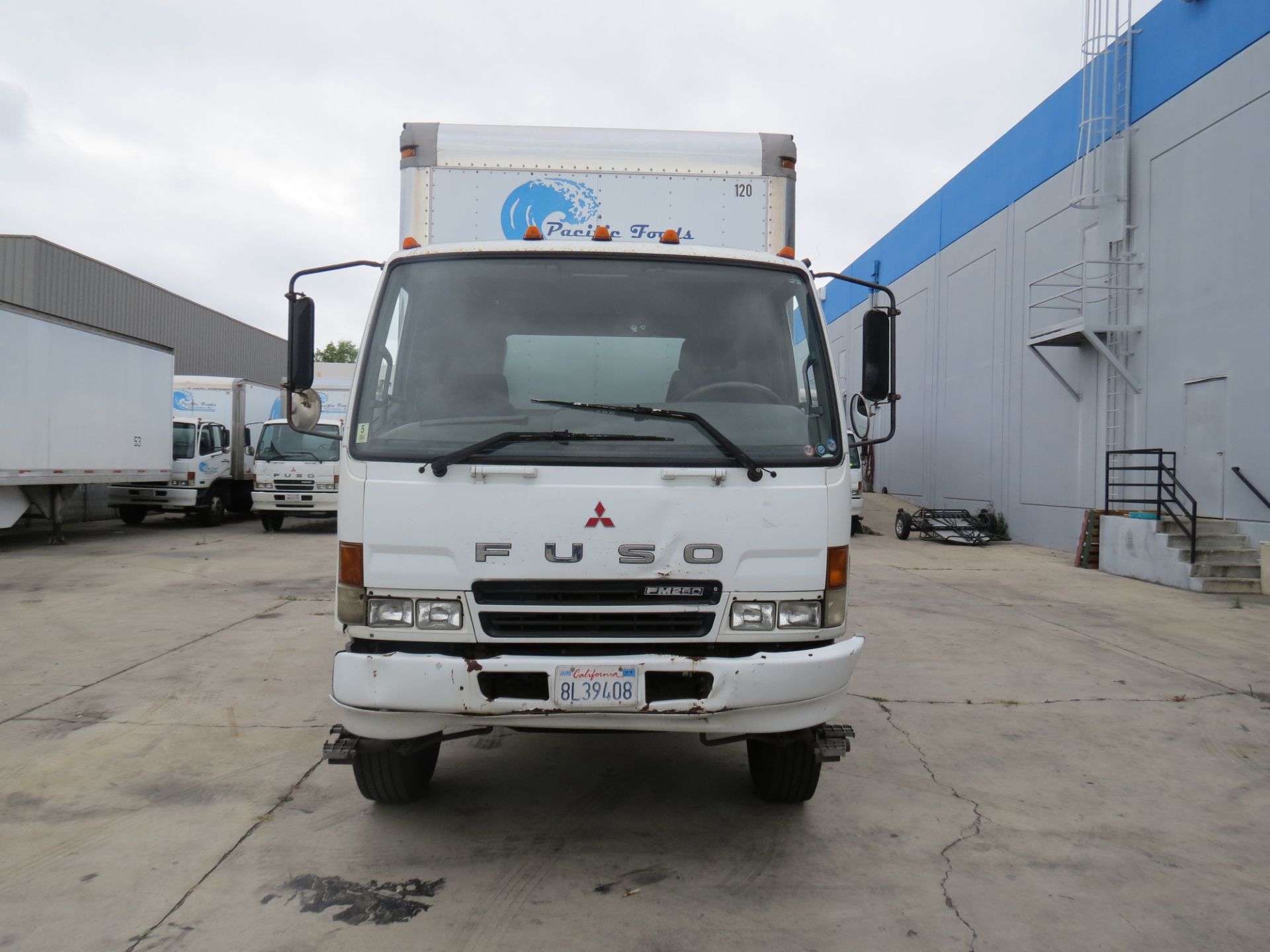 2007 Mitsubishi Fuso 28' FM-260 Box Truck W/Lift Gate, Manual Transmission, # 120, VIN: