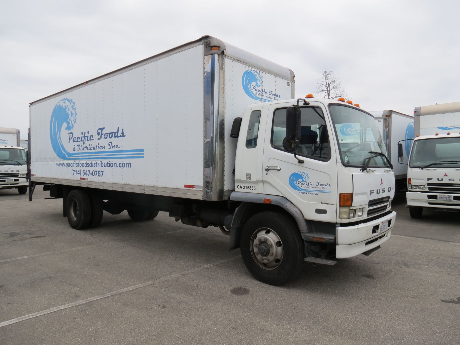 2007 Mitsubishi Fuso 28' FM-260 Box Truck W/Lift Gate, Manual Transmission, #123, VIN: - Image 3 of 11