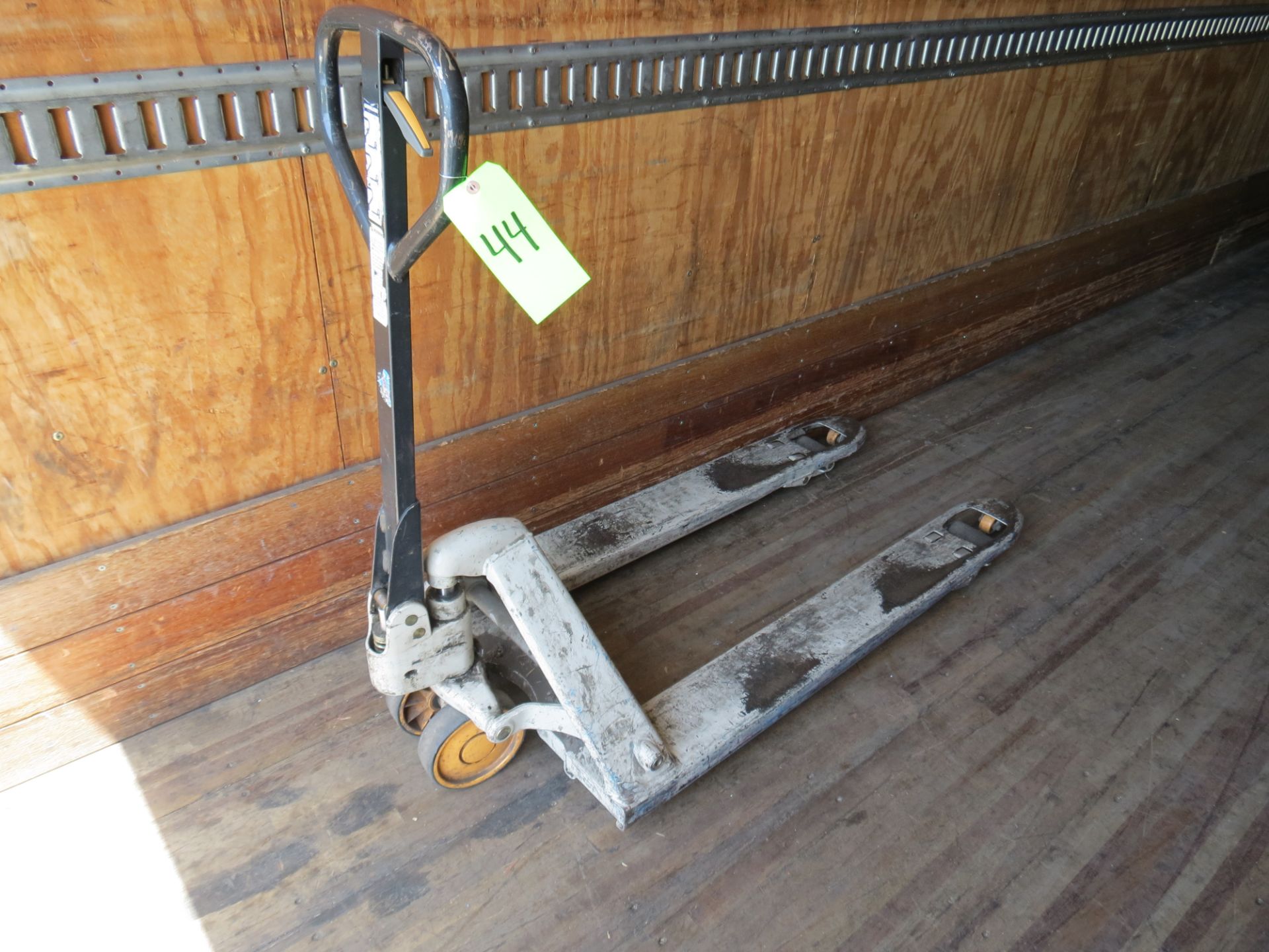 Crown Pallet Jack 5500 lbs Capacity Gray