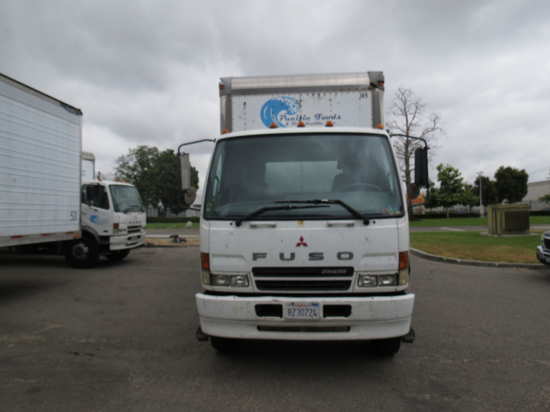 2007 Mitsubishi Fuso 28' FM-260 Box Truck W/Lift Gate, Manual Transmission, #105, VIN: