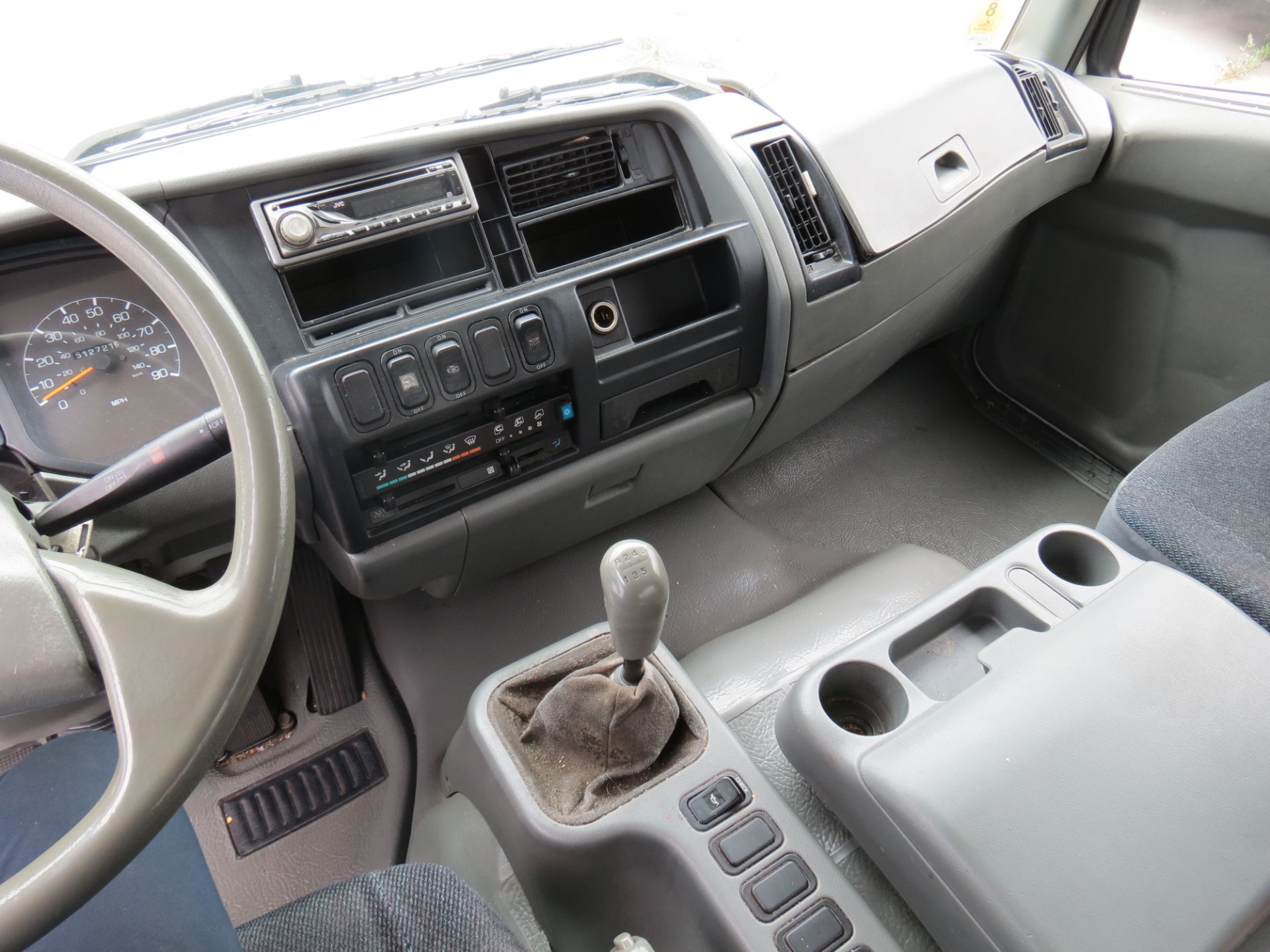 2007 Mitsubishi Fuso 28' FM-260 Box Truck W/Lift Gate, Manual Transmission, #113, VIN: - Image 9 of 11
