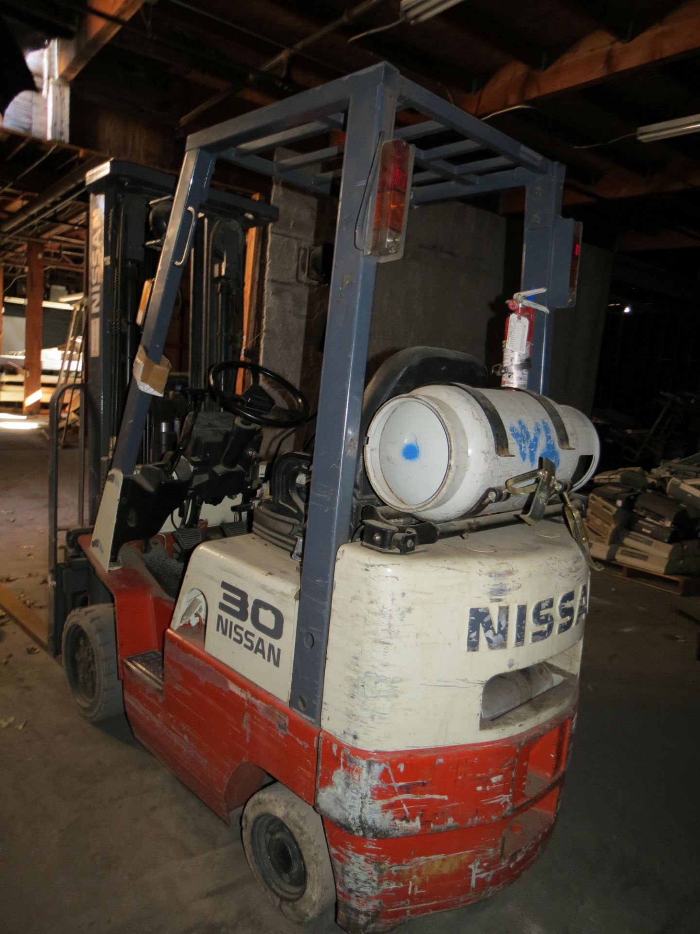 Nissan Model CPJ01A15PV 3-Stage 2500K Capacity LPG Forklift with Side Shift - Image 3 of 6