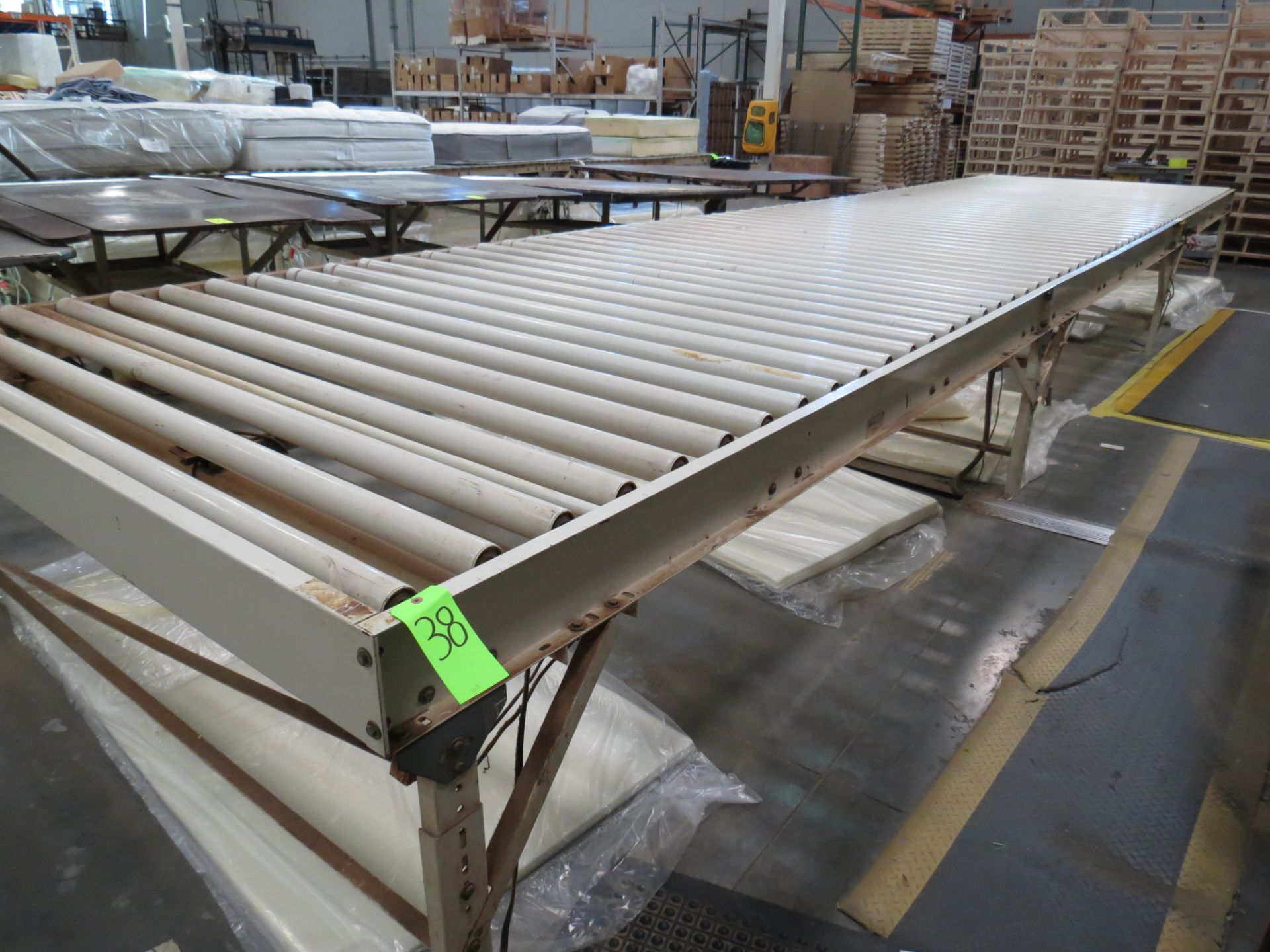 SYD-REN Conveyor Manual Feed Approximate Feet 7' X 30'