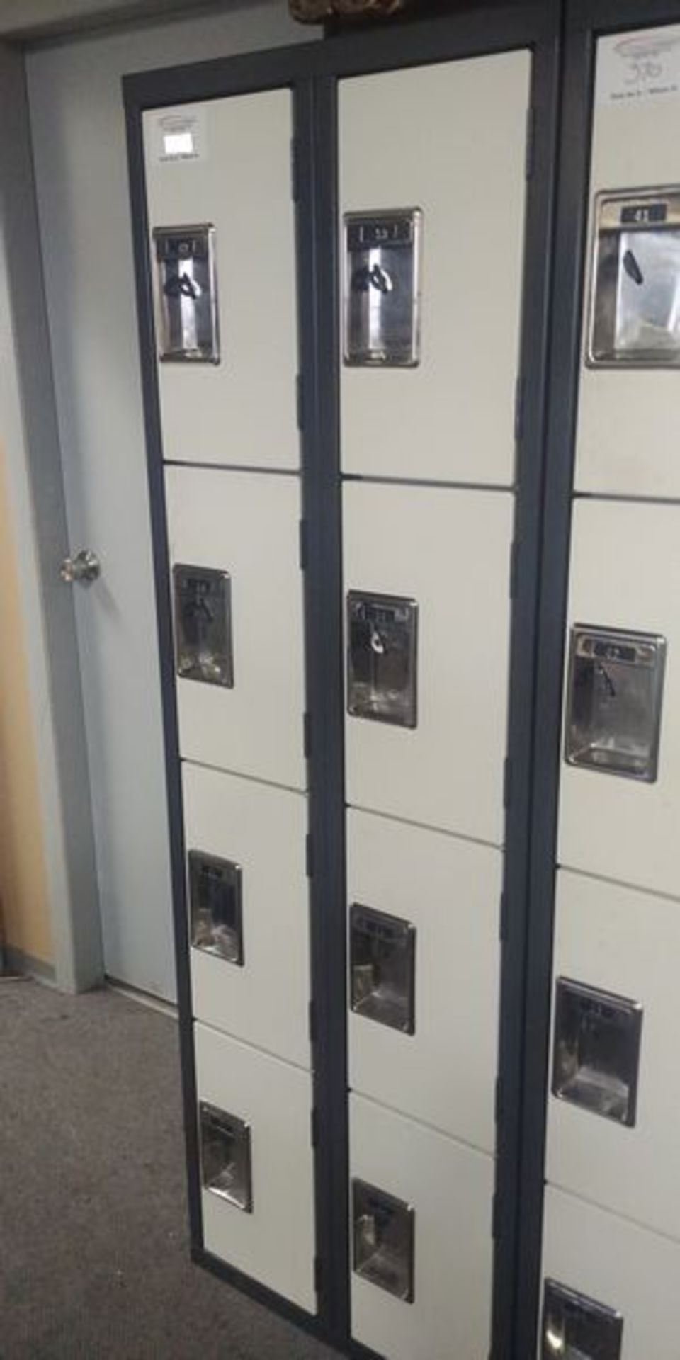 Set of 8 Lockers
