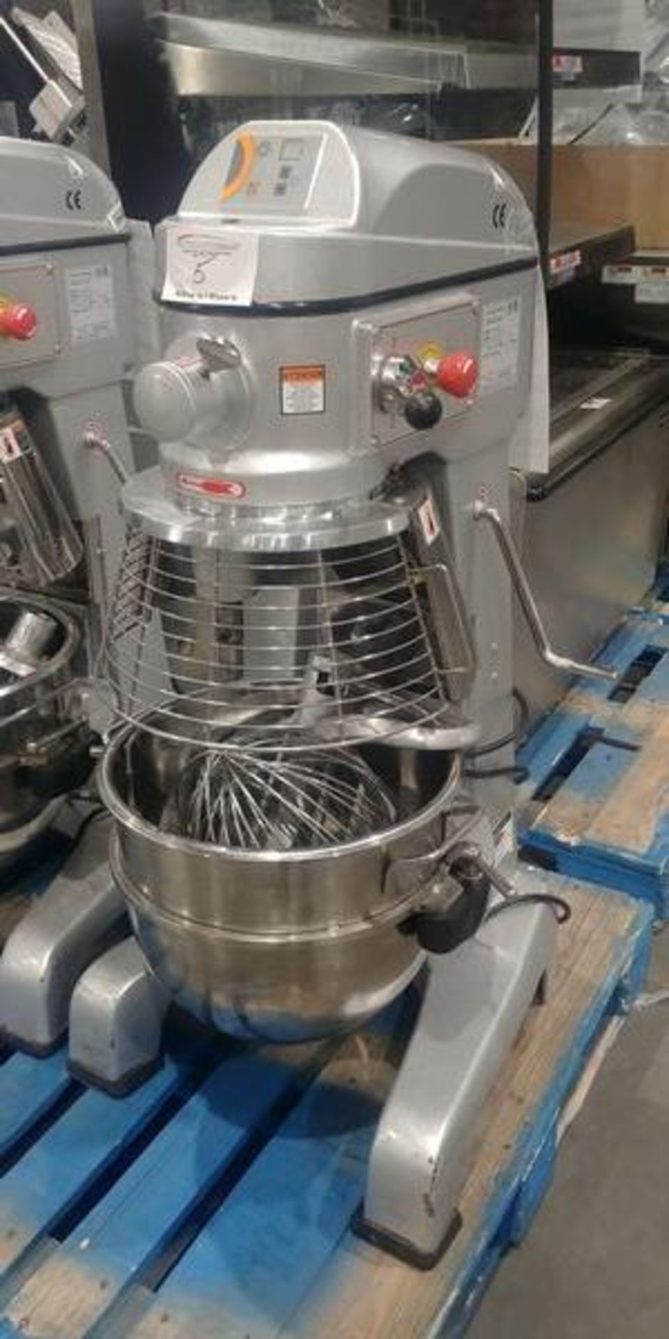 Axis 30 Quart Mixer with 3 Attachments and Bowl Guard