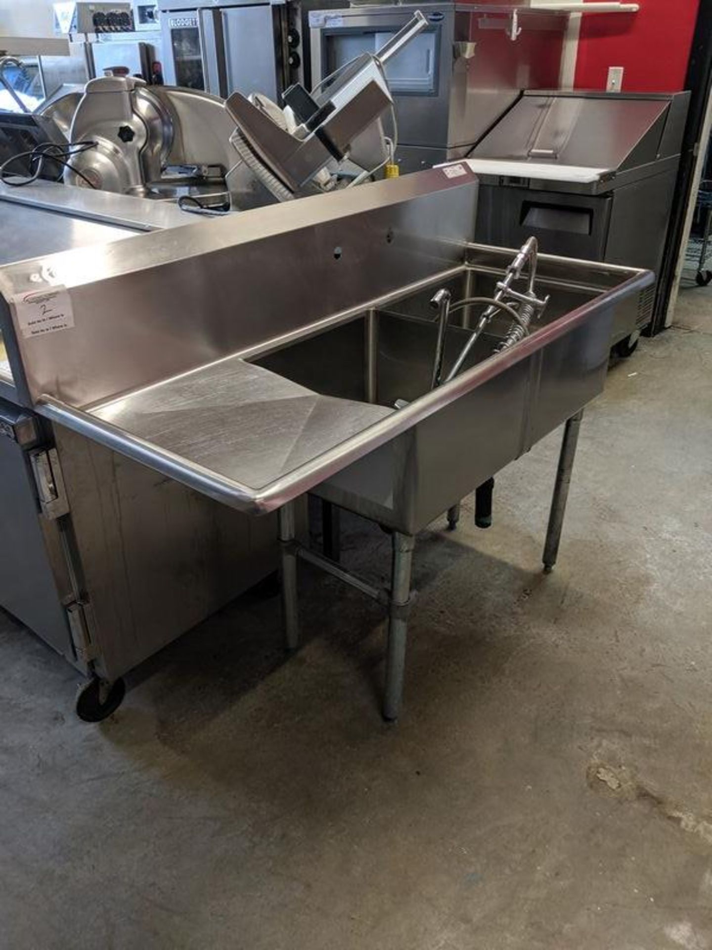 2 Compartment Sink with Left Hand Run off and Wash Wand