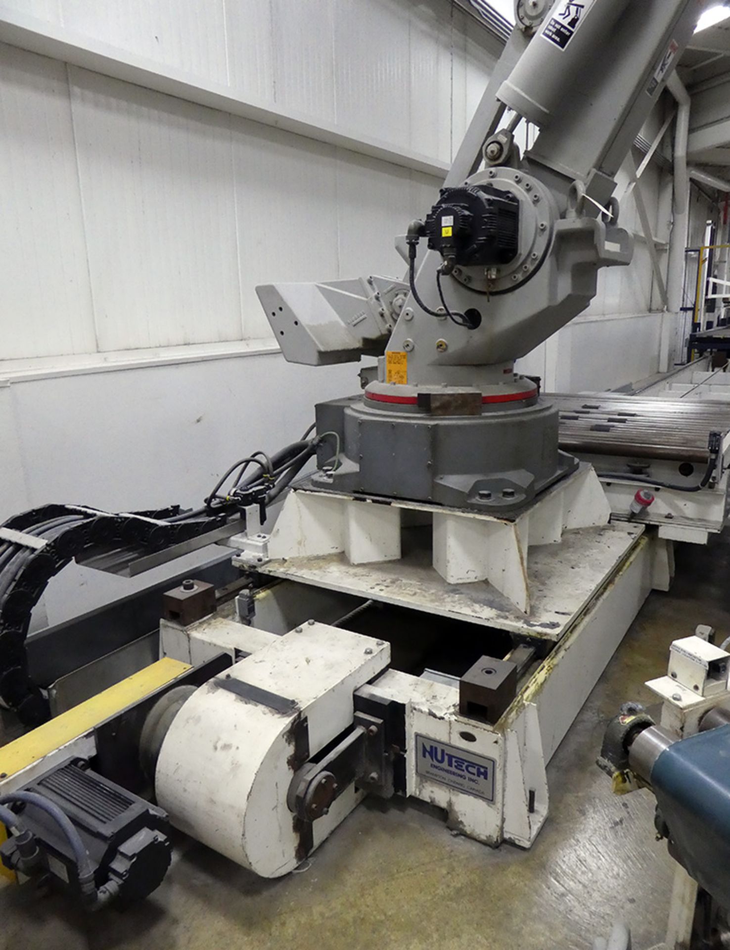 Nutech Engineering/Motoman Fully Automatic Robotic Roll Pick And Place System - Bild 3 aus 10
