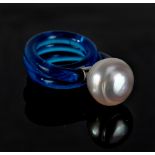 HEINZ GELLNER FOR BOODLE & DUNTHORNE; an unusual South Seas pearl, plastic and white gold ring.