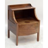 A Georgian mahogany bowfronted commode, 81.5 x 59cm.