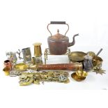 A small mixed group of metalware including copper kettle, miner's safety lamp (af), horse brasses