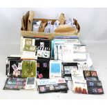 GREAT BRITAIN; 1960s-80s presentation packs including German issues, etc (approx 400).