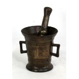 An 18th century bronze pestle and mortar, height 14cm (2).