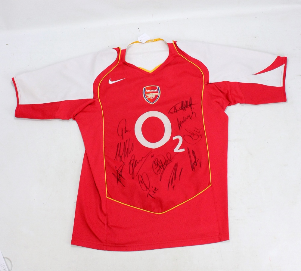 ARESENAL F.C.; a replica 2005 multi-signed football shirt including Henry, Wenger, Bergkamp, Van