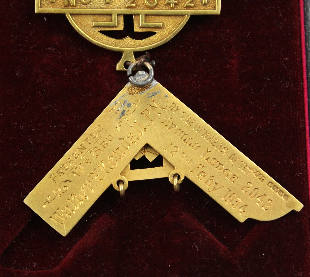 An 18ct gold Apollo Lodge Masonic jewel, - Image 3 of 3