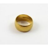 A ladies 22ct gold wedding band, size L, approx 9.7g.