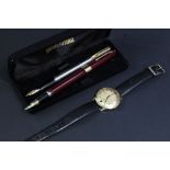 A gentlemen's Accurist 21 jewel manual wind wristwatch the dial set with baton numerals,