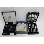 A cased set of twelve Elizabeth II hallmarked silver handle fruit knives, Sheffield 1966,