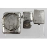 A small collection of George V silver items to include a matching hallmarked silver cigarette case