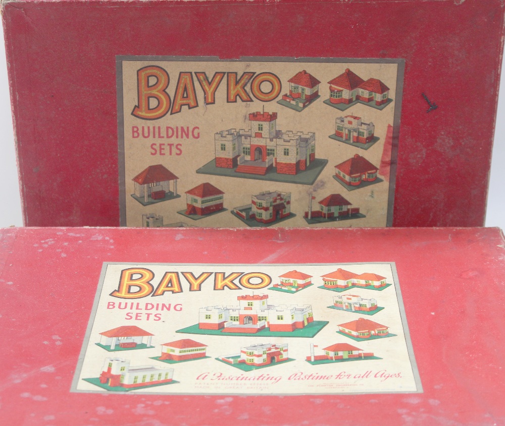 Two vintage Bayko building sets in original packaging (2).