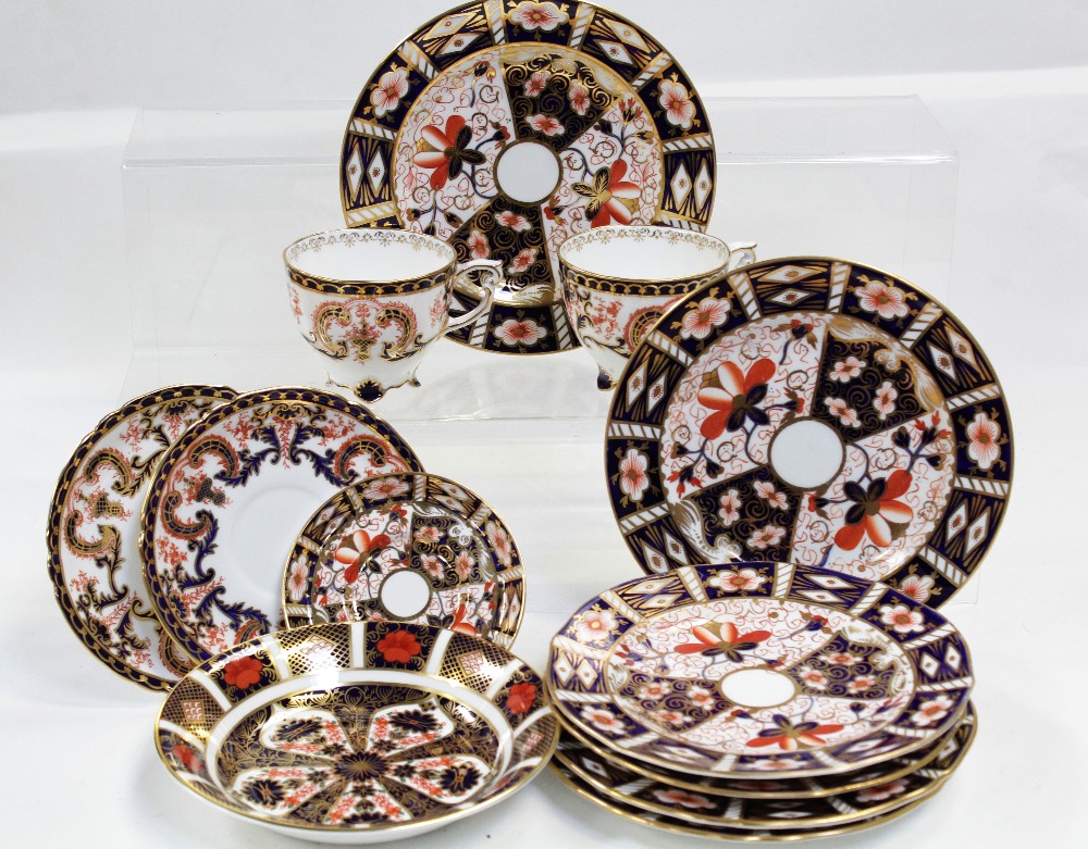 A small group of Royal Crown Derby Imari pattern ceramics to include two teacups and saucers,