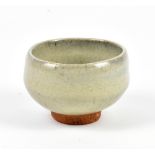 WILLIAM MARSHALL (1923-2007) for Leach Pottery; a small stoneware footed bowl covered in blue/grey