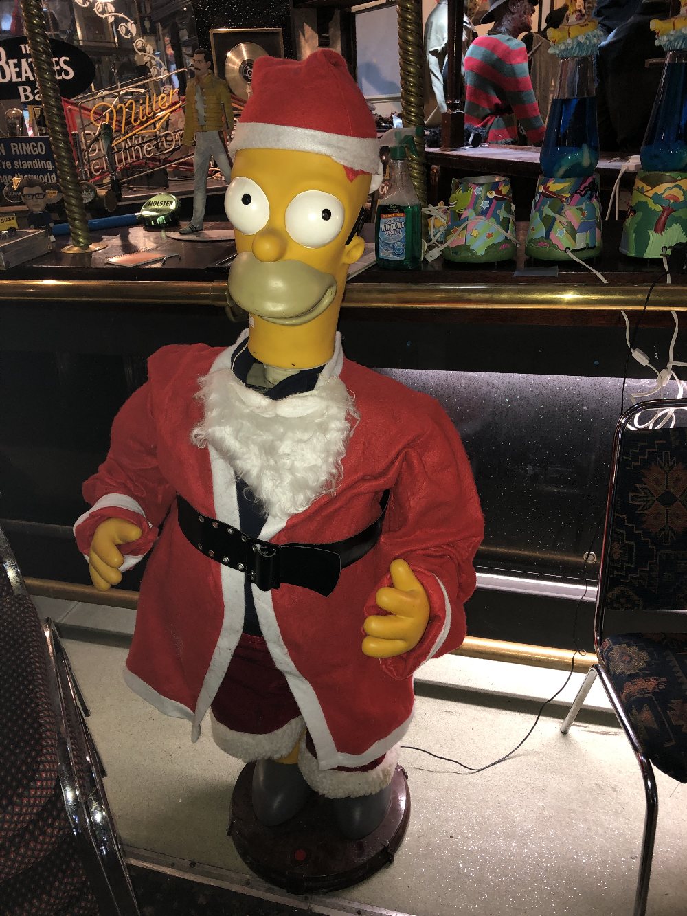 A large Father Christmas figure and two Homer Simpsons dressed as Father Christmas figure (af) (3). - Bild 2 aus 2