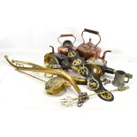 A mixed group of metalware including a pair of carriage lamps, a copper teapot, a pair of brass