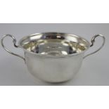 An Edward VII hallmarked silver twin-handled sugar bowl of plain form, Charles Boyton & Son Ltd,