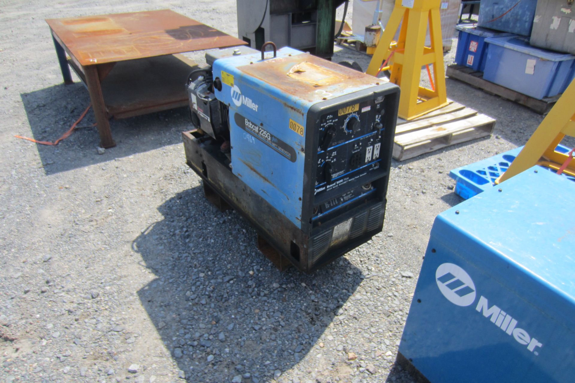 AWM100131 - BOBCAT WELDER 225G