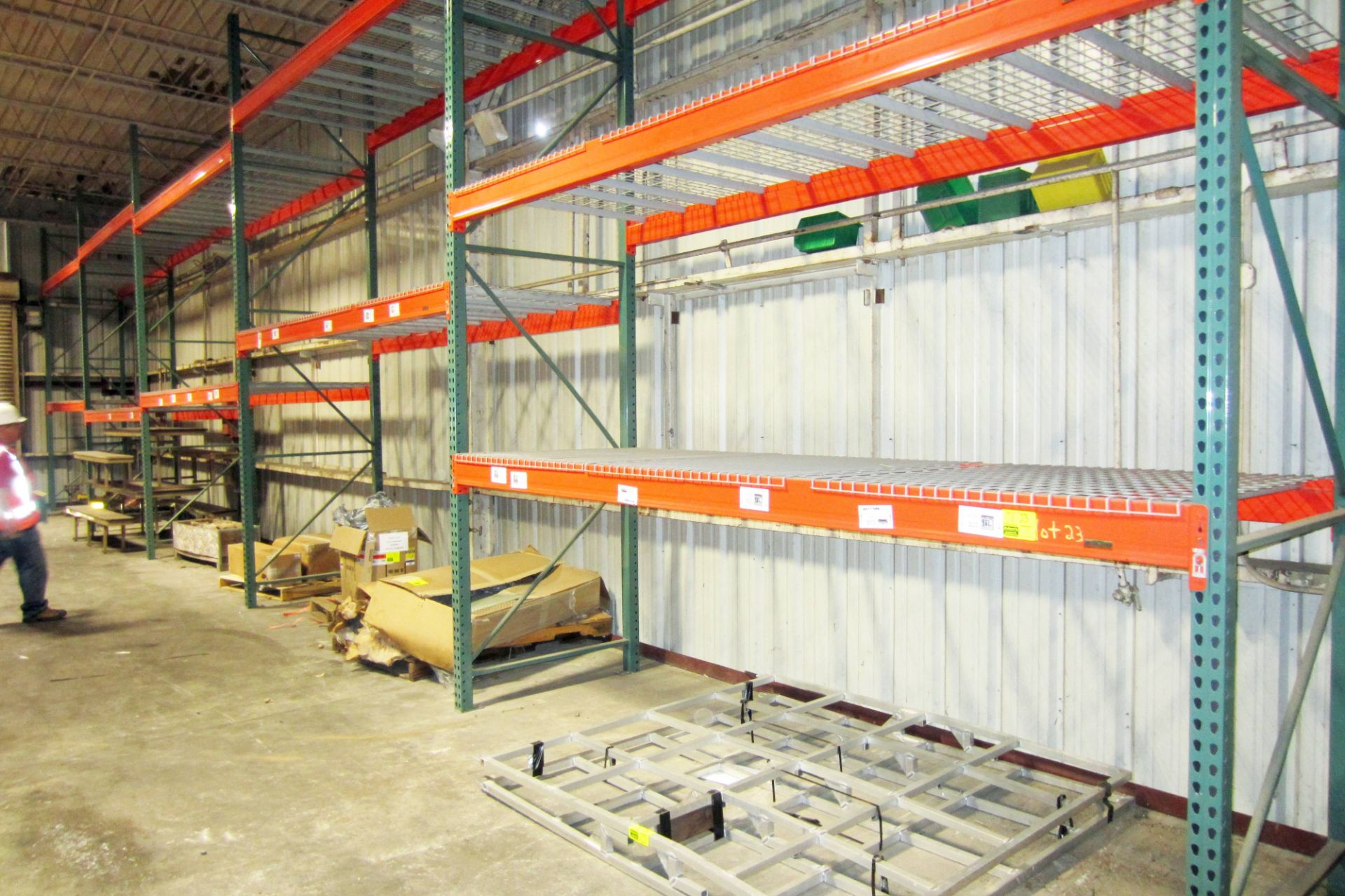 SHELVING - 5 SECTIONS