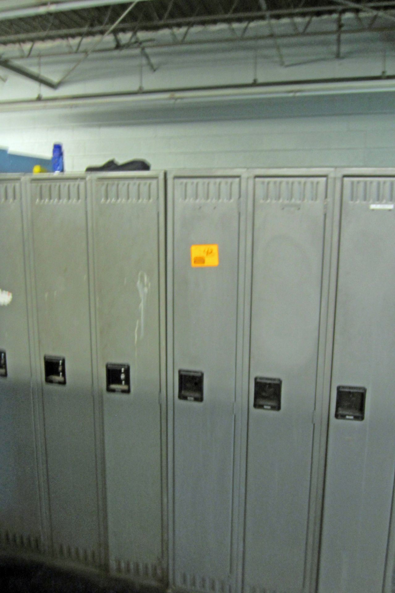 12 LOCKERS