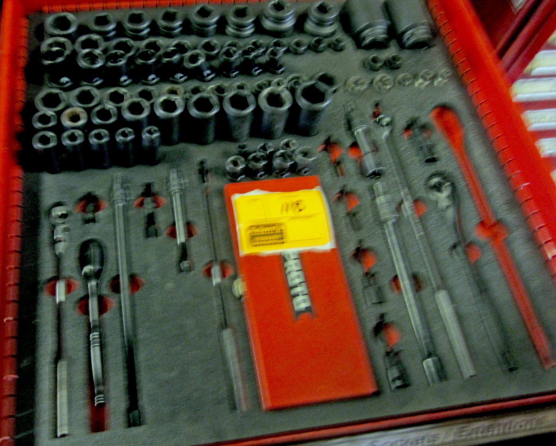 STANLEY VIDMAR SEVEN DRAWER TOOL BOX W/ SNAPON AND PROTO TOOLS - Image 8 of 8