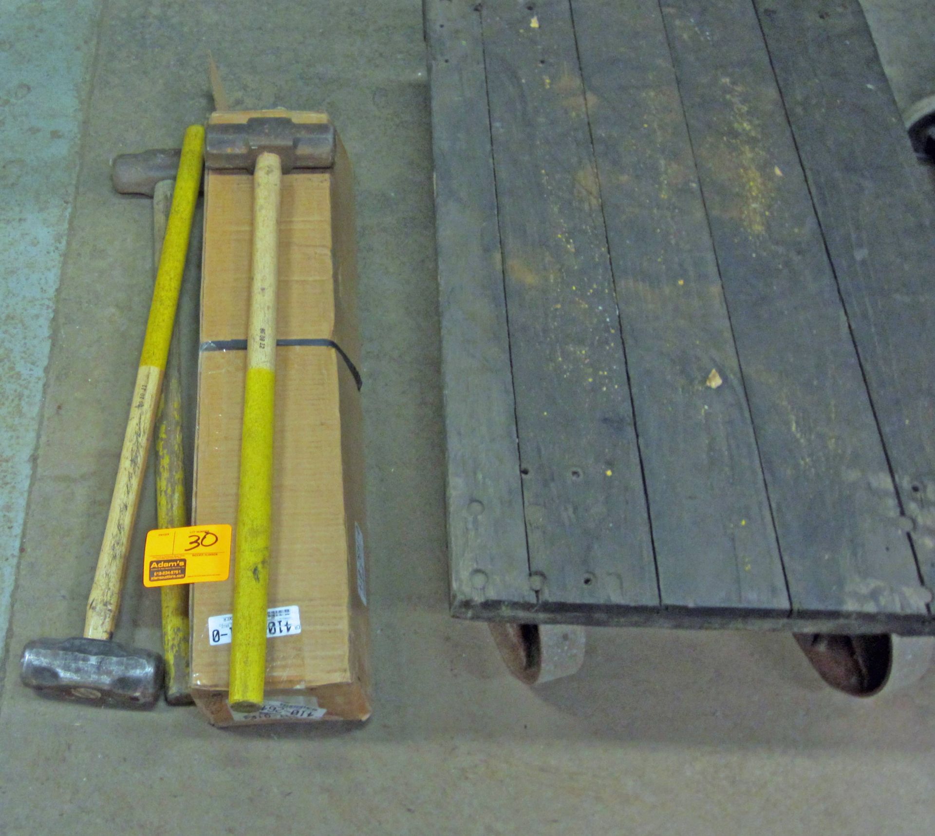 3-SLEDGE HAMMERS, 2 EXTRA HANDLES