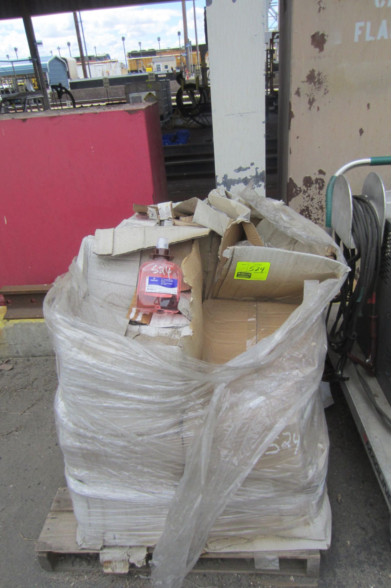 PALLET OF BRIGHTON PINK FOAMING HAND SOAP