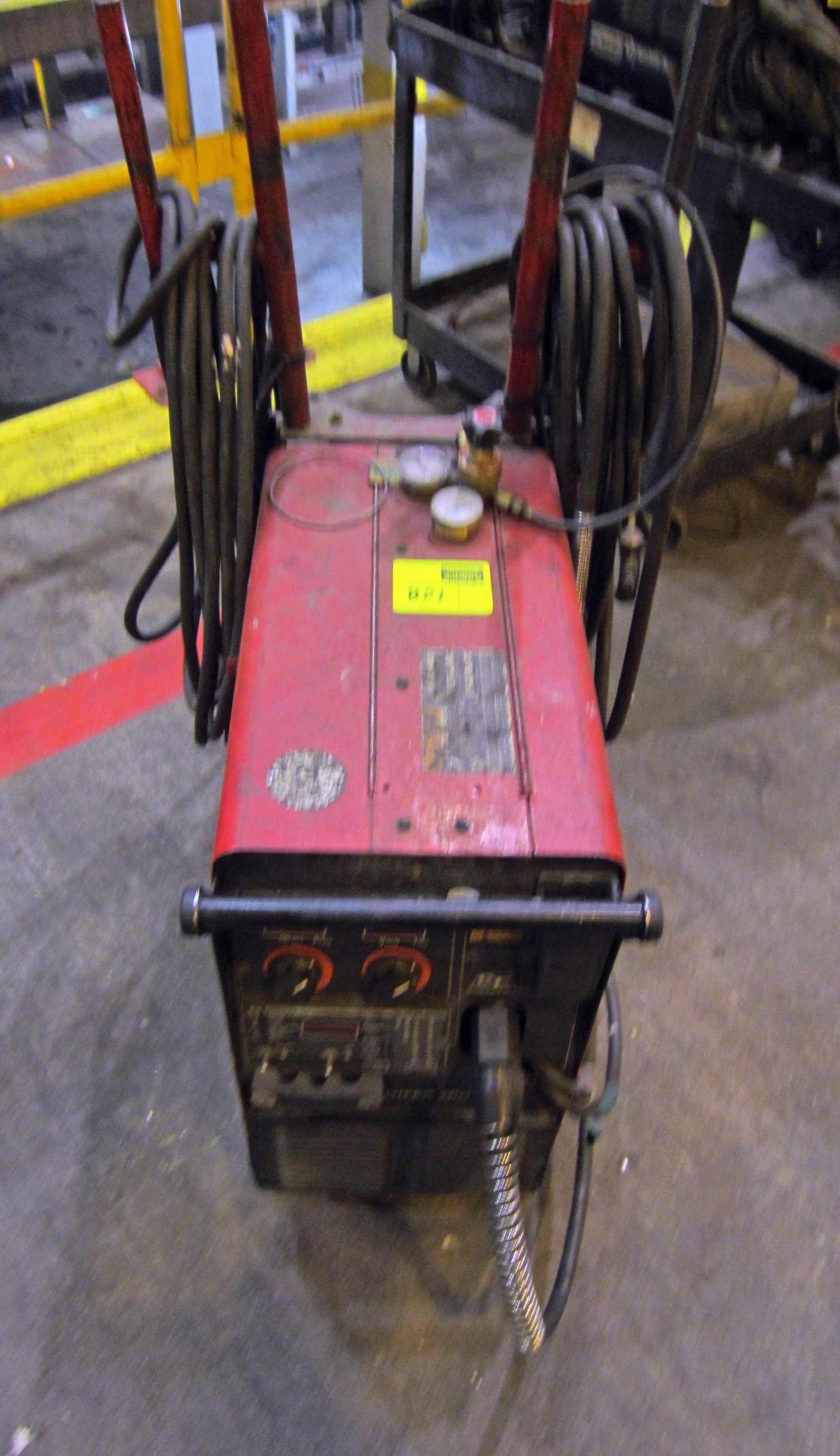 TECH ID: AWM100455 - LINCOLN MIG WELDER