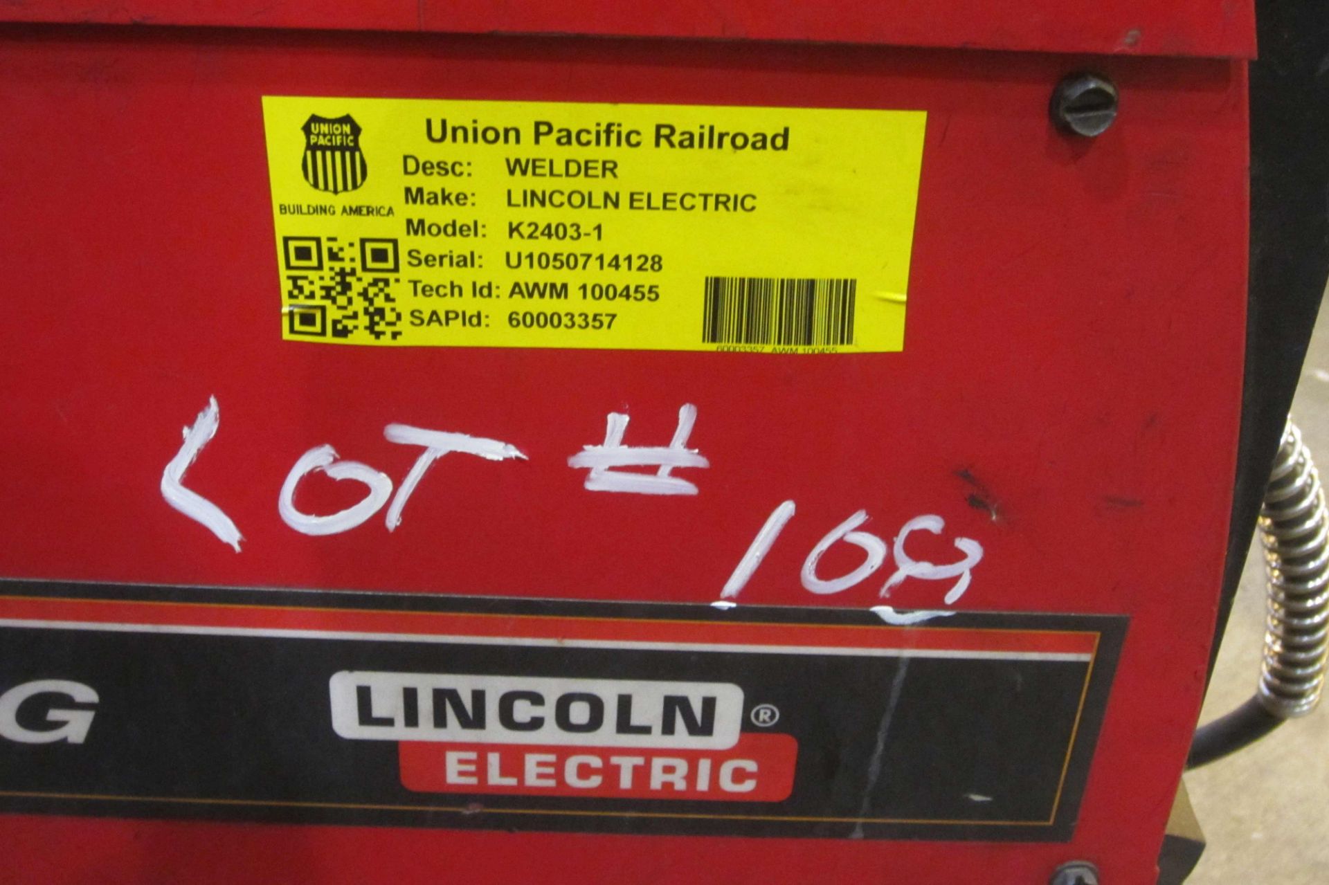 TECH ID: AWM100455 - LINCOLN MIG WELDER - Image 2 of 2