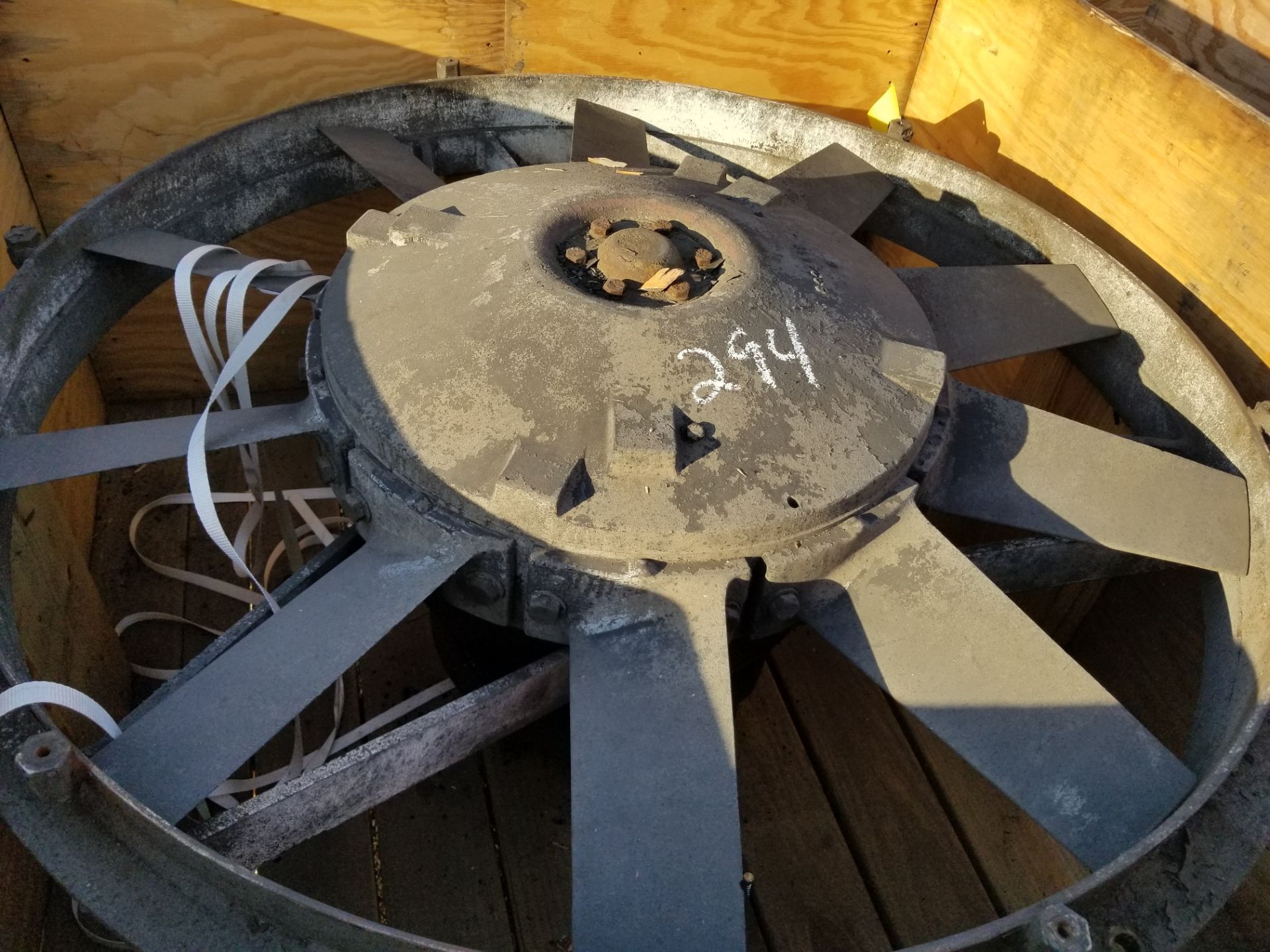 Pallet with a GE Grid Blower Motor